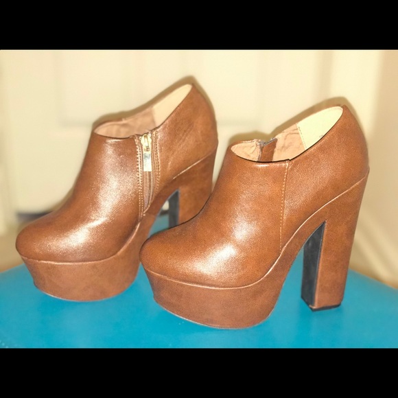 🆕 Doll house Women’s shoes boots 8.5, Sold as is. - Picture 2 of 5